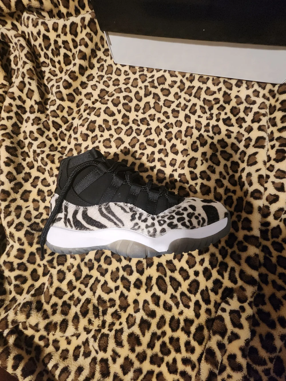 Womens Jordan 11 Retros Size 6. Never Worn